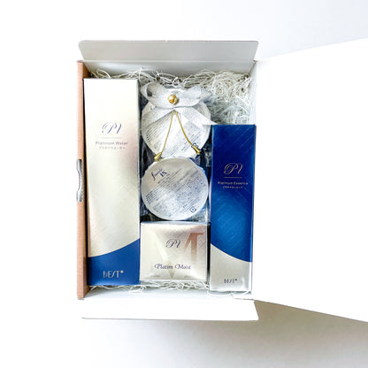 2025年 プラチナクリスマスコフレ